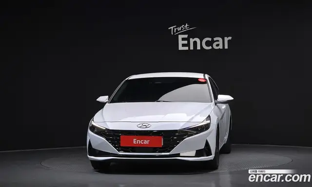 Hyundai Avante 2022 1.6 автомат (гидро), миниатюра 3