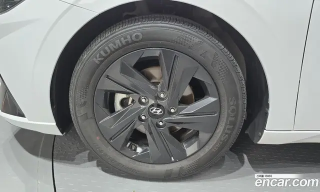 Hyundai Avante 2022 1.6 автомат (гидро), миниатюра 5
