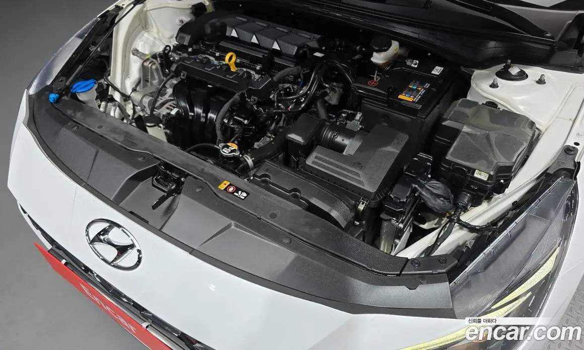 Hyundai Avante 2022 1.6 автомат (гидро), фото 6
