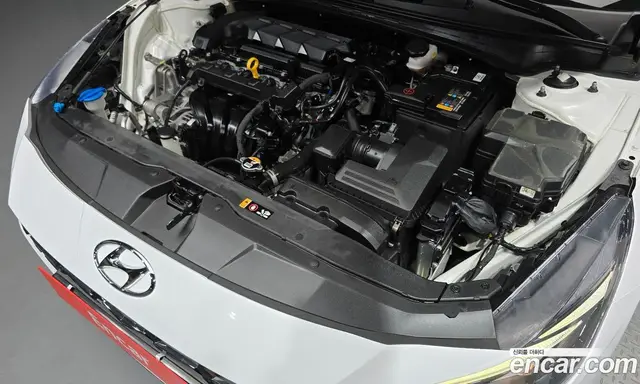 Hyundai Avante 2022 1.6 автомат (гидро), миниатюра 6