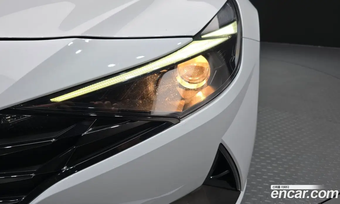 Hyundai Avante 2022 1.6 автомат (гидро), фото 8