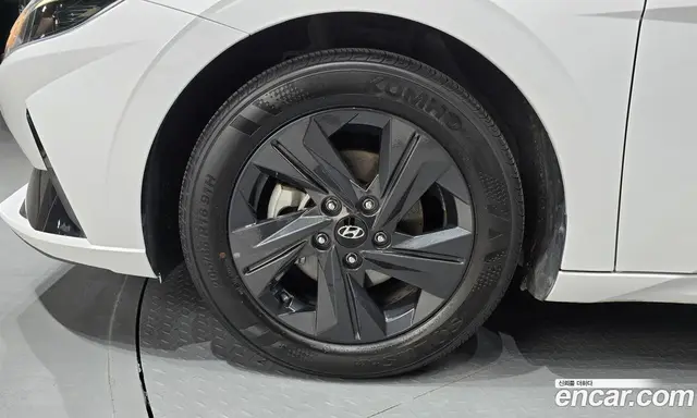 Hyundai Avante 2023 1.6 автомат (гидро), миниатюра 5 Hyundai Avante 2023 1.6 автомат (гидро), миниатюра 5