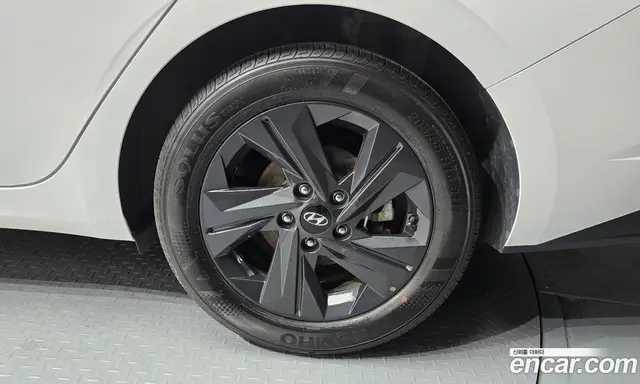 Hyundai Avante 2023 1.6 автомат (гидро), миниатюра 7 Hyundai Avante 2023 1.6 автомат (гидро), миниатюра 7