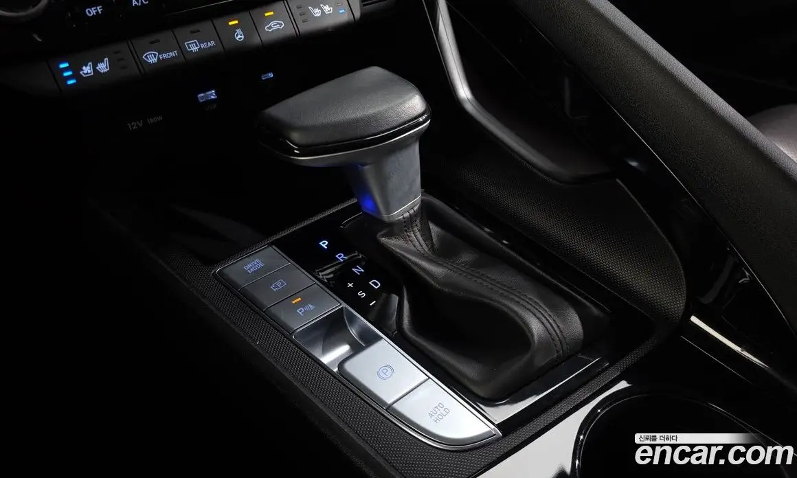 Hyundai Avante 2024 1.6 автомат (гидро), фото 12