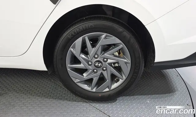 Hyundai Avante 2024 1.6 автомат (гидро), миниатюра 7