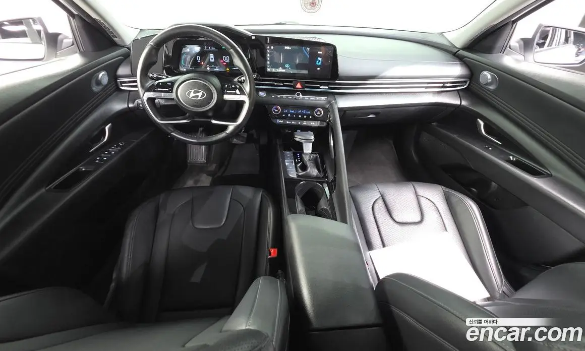 Hyundai Avante 2024 1.6 автомат (гидро), фото 10