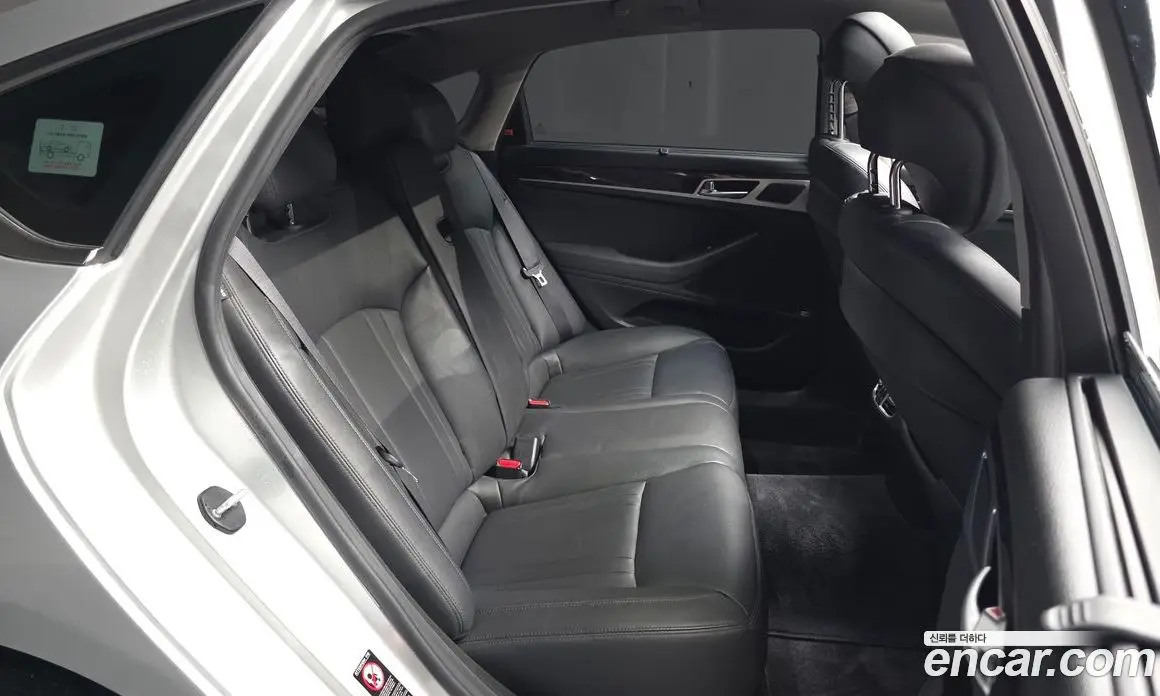 Hyundai Genesis 2015 3.3 автомат (гидро), фото 17