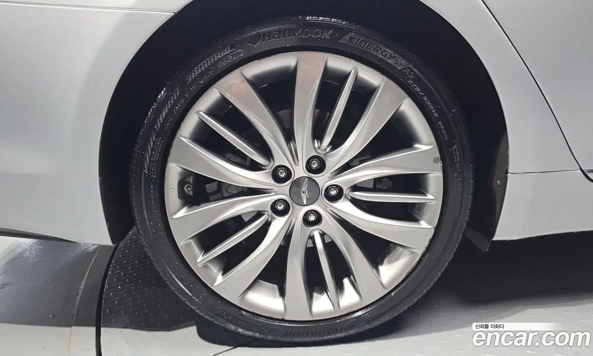 Hyundai Genesis 2015 3.3 автомат (гидро), фото 5