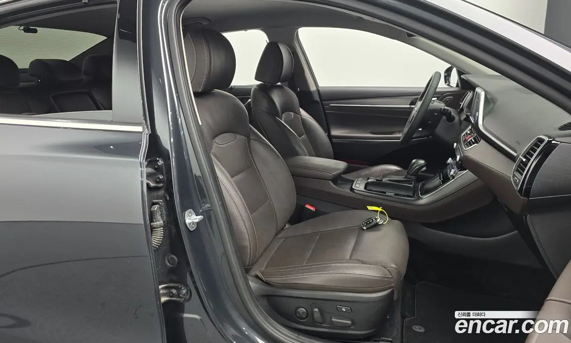 Hyundai Grandeur 2018 3.0 автомат (гидро), фото 15 Hyundai Grandeur 2018 3.0 автомат (гидро), фото 15