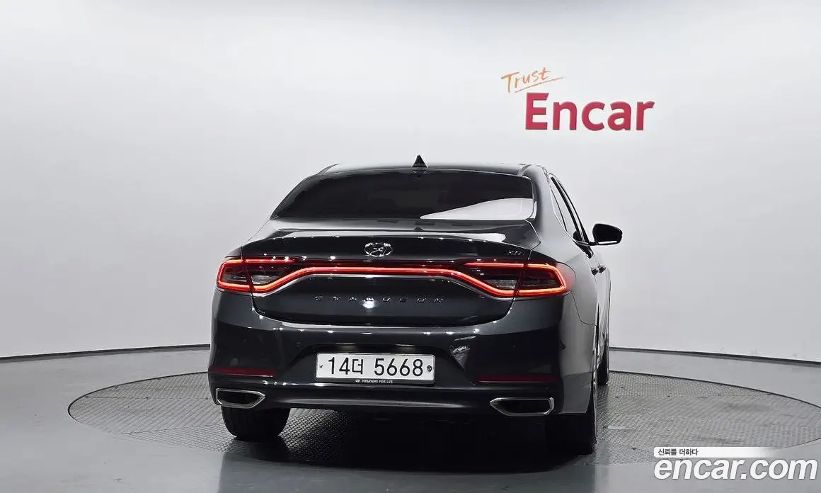 Hyundai Grandeur 2018 3.0 автомат (гидро), фото 3 Hyundai Grandeur 2018 3.0 автомат (гидро), фото 3