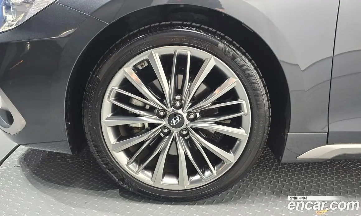 Hyundai Grandeur 2018 3.0 автомат (гидро), фото 4 Hyundai Grandeur 2018 3.0 автомат (гидро), фото 4