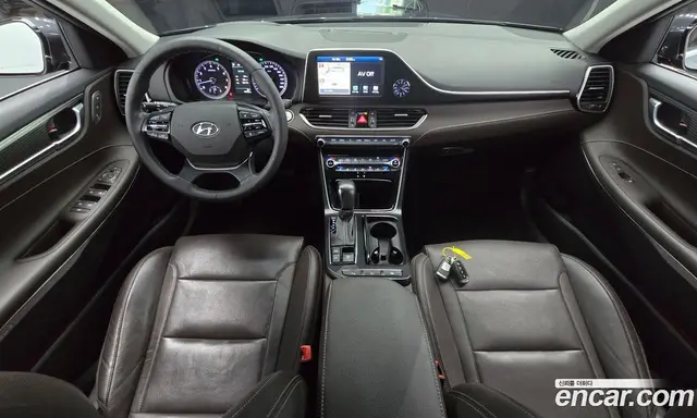 Hyundai Grandeur 2018 3.0 автомат (гидро), миниатюра 9 Hyundai Grandeur 2018 3.0 автомат (гидро), миниатюра 9