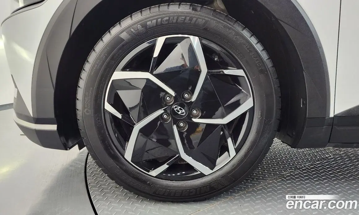 Hyundai Ioniq 5 2022 0.1 автомат (гидро), фото 5
