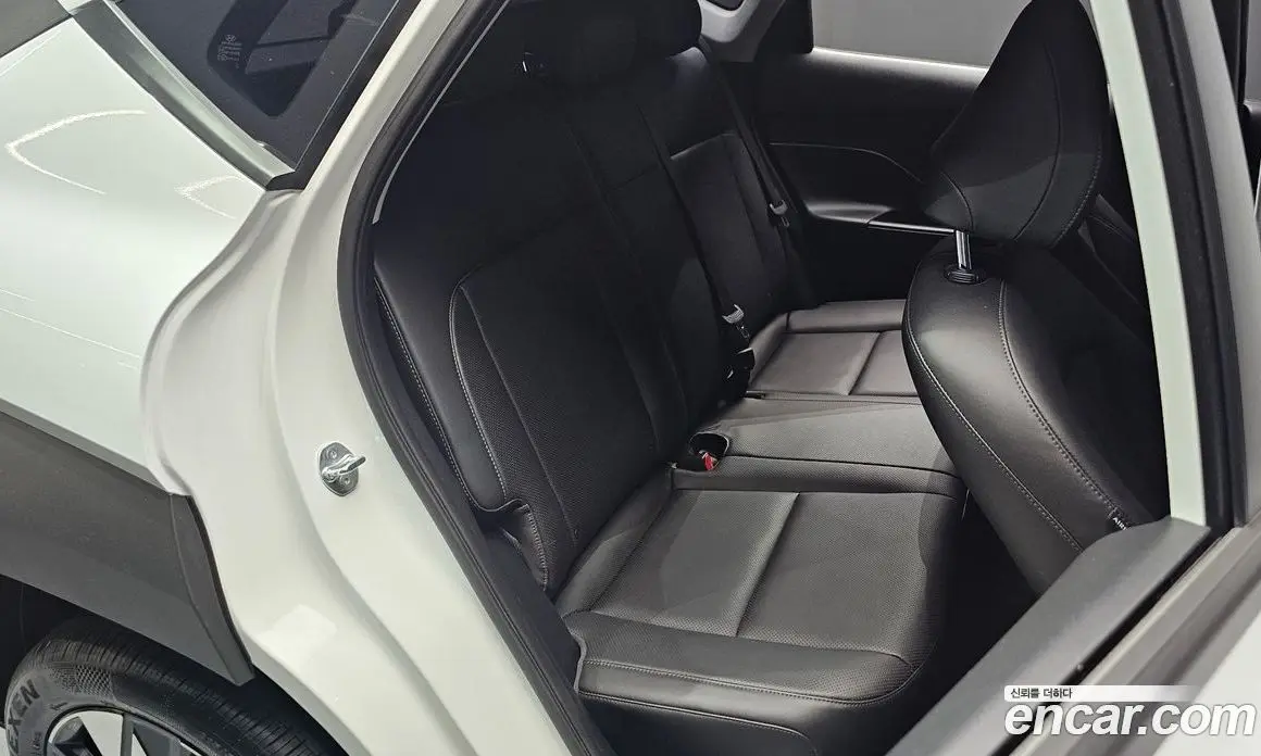 Hyundai Kona 2023 1.6 автомат (гидро), фото 18 Hyundai Kona 2023 1.6 автомат (гидро), фото 18