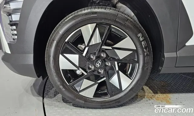 Hyundai Kona 2023 1.6 автомат (гидро), миниатюра 5 Hyundai Kona 2023 1.6 автомат (гидро), миниатюра 5