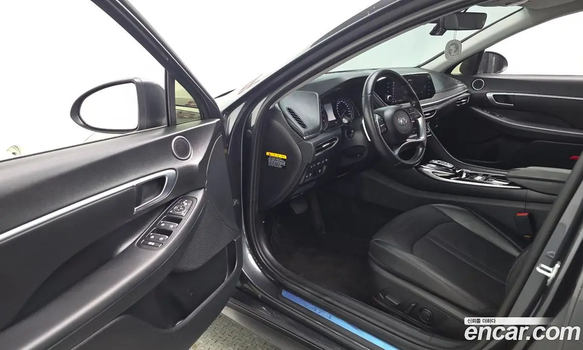 Hyundai Sonata 2020 2.0 автомат (гидро), фото 13