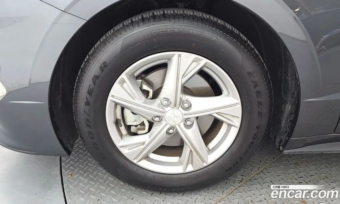 Hyundai Sonata 2020 2.0 автомат (гидро), фото 5