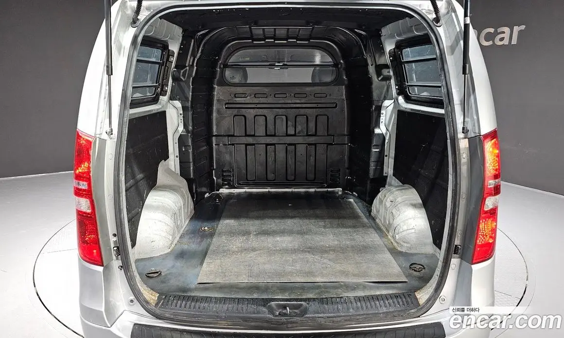 Hyundai Starex 2008 2.5 автомат (гидро), фото 20 Hyundai Starex 2008 2.5 автомат (гидро), фото 20