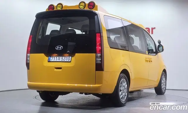 Hyundai Staria 2026 1.6 автомат (гидро), миниатюра 2