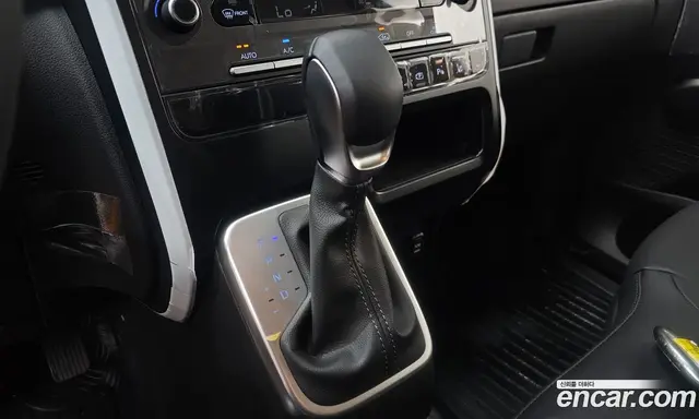 Hyundai Staria 2026 1.6 автомат (гидро), миниатюра 12