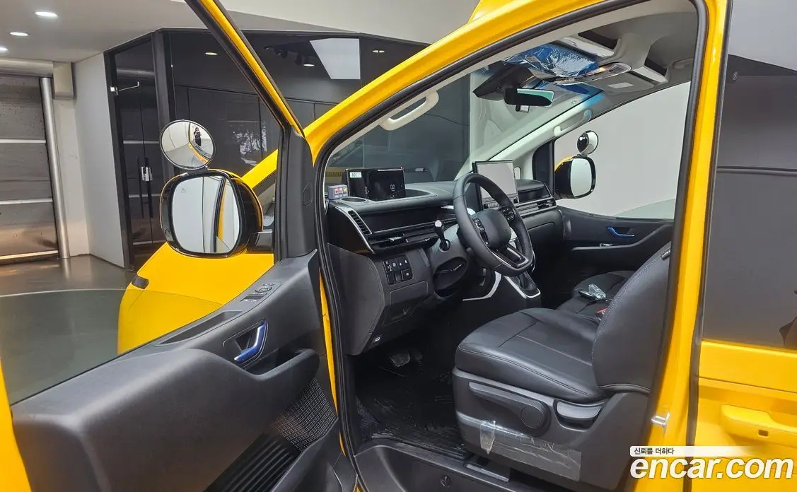 Hyundai Staria 2026 1.6 автомат (гидро), фото 13