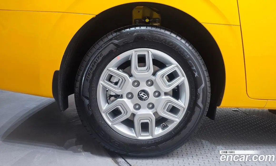 Hyundai Staria 2026 1.6 автомат (гидро), фото 5