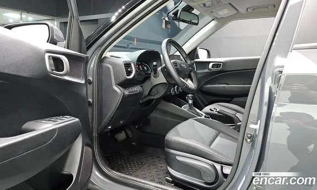 Hyundai Venue 2023 1.6 автомат (гидро), миниатюра 12