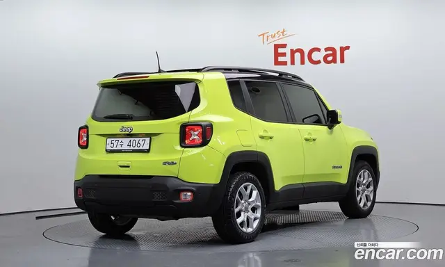 Jeep Renegade 2018 2.4 автомат (гидро), миниатюра 2 Jeep Renegade 2018 2.4 автомат (гидро), миниатюра 2