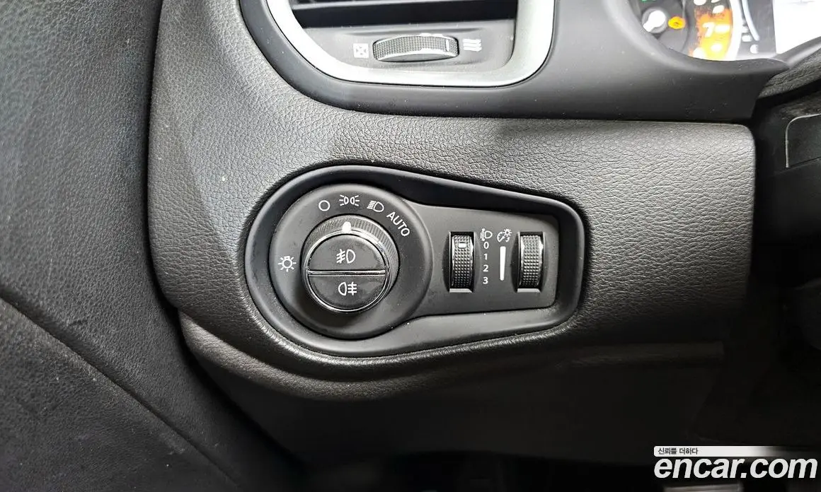 Jeep Renegade 2018 2.4 автомат (гидро), фото 19 Jeep Renegade 2018 2.4 автомат (гидро), фото 19