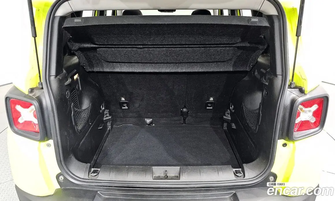 Jeep Renegade 2018 2.4 автомат (гидро), фото 20 Jeep Renegade 2018 2.4 автомат (гидро), фото 20