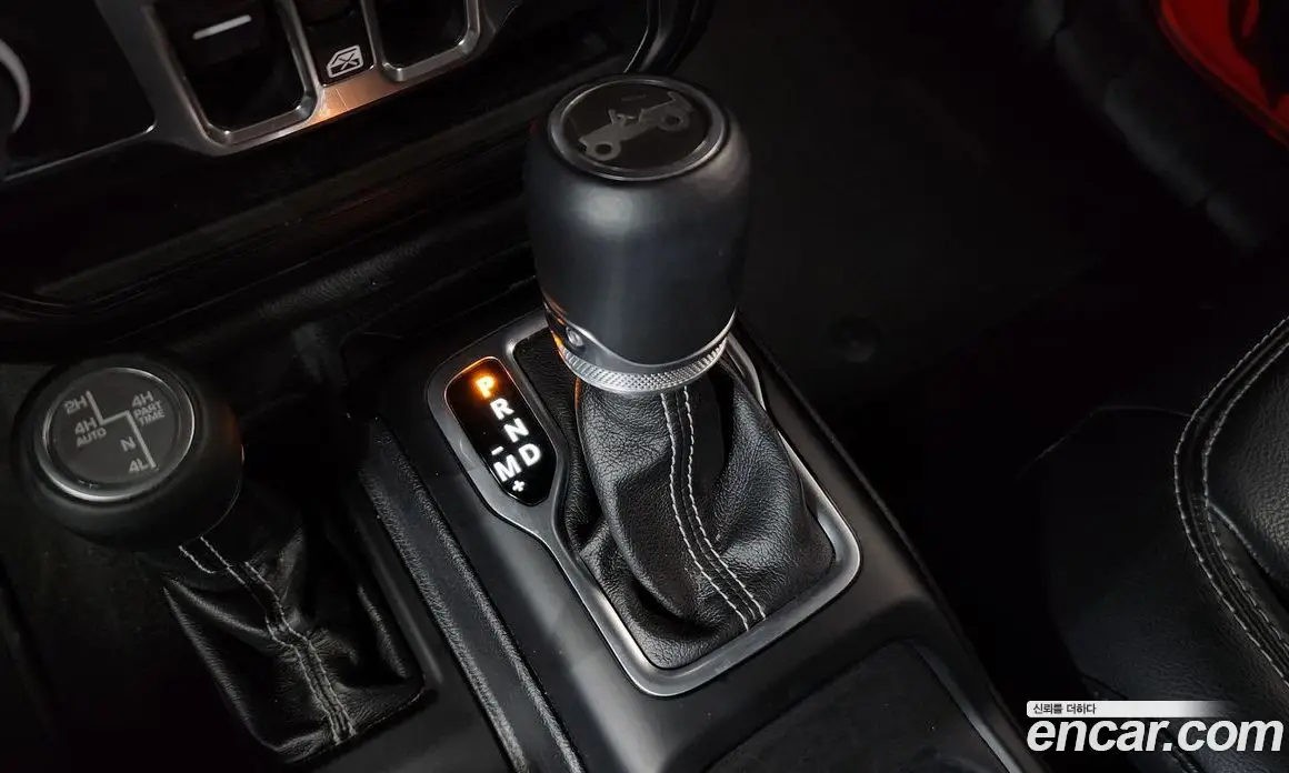 Jeep Wrangler 2018 2.0 автомат (гидро), фото 12 Jeep Wrangler 2018 2.0 автомат (гидро), фото 12