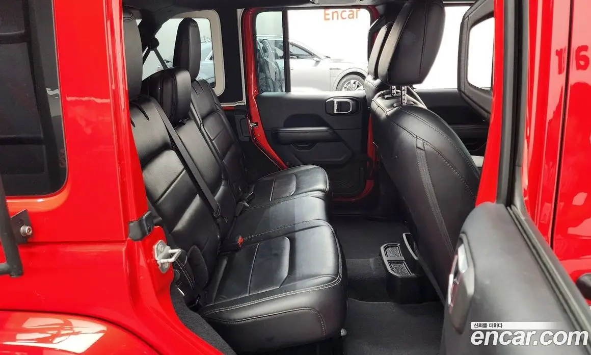 Jeep Wrangler 2018 2.0 автомат (гидро), фото 17 Jeep Wrangler 2018 2.0 автомат (гидро), фото 17