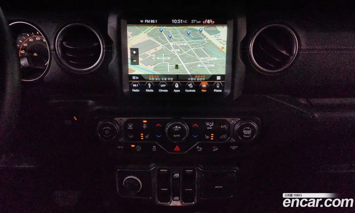 Jeep Wrangler 2018 2.0 автомат (гидро), фото 19 Jeep Wrangler 2018 2.0 автомат (гидро), фото 19
