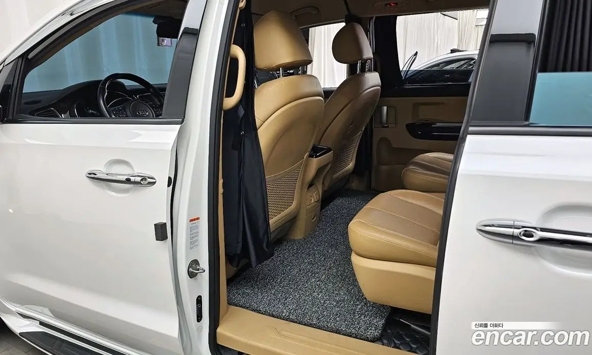 Kia Carnival 2018 3.3 автомат (гидро), фото 16