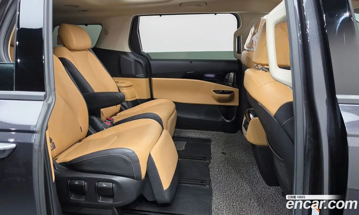 Kia Carnival 2021 2.2 автомат (гидро), фото 17 Kia Carnival 2021 2.2 автомат (гидро), фото 17