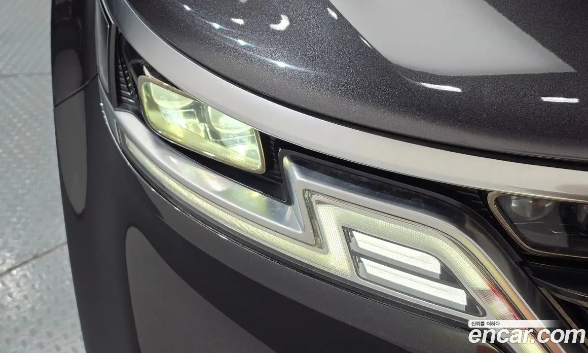 Kia Carnival 2021 2.2 автомат (гидро), фото 8 Kia Carnival 2021 2.2 автомат (гидро), фото 8