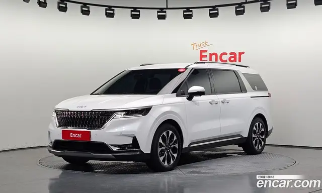 Kia Carnival, 2023, 37 892 км