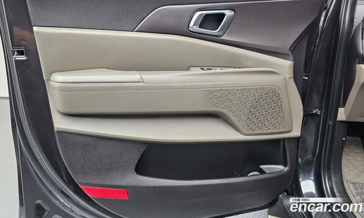 Kia Carnival 2024 2.2 автомат (гидро), фото 14 Kia Carnival 2024 2.2 автомат (гидро), фото 14