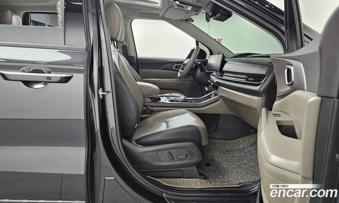 Kia Carnival 2024 2.2 автомат (гидро), фото 16 Kia Carnival 2024 2.2 автомат (гидро), фото 16