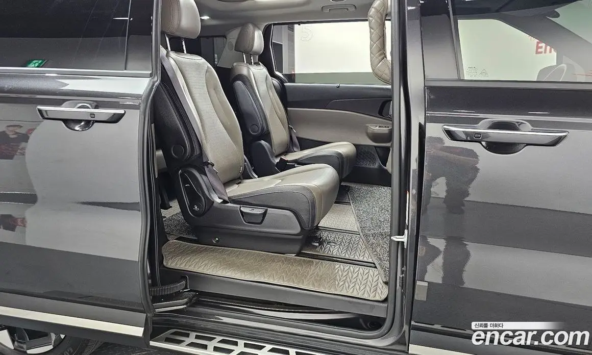 Kia Carnival 2024 2.2 автомат (гидро), фото 17 Kia Carnival 2024 2.2 автомат (гидро), фото 17
