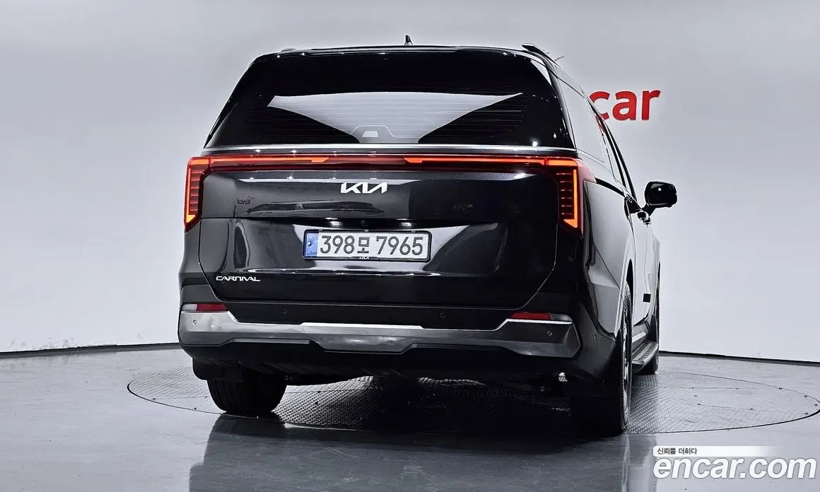 Kia Carnival 2024 2.2 автомат (гидро), фото 4 Kia Carnival 2024 2.2 автомат (гидро), фото 4
