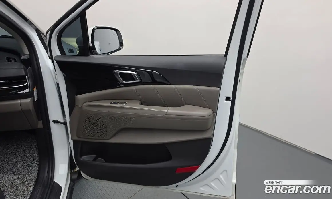 Kia Carnival 2024 1.6 автомат (гидро), фото 15 Kia Carnival 2024 1.6 автомат (гидро), фото 15