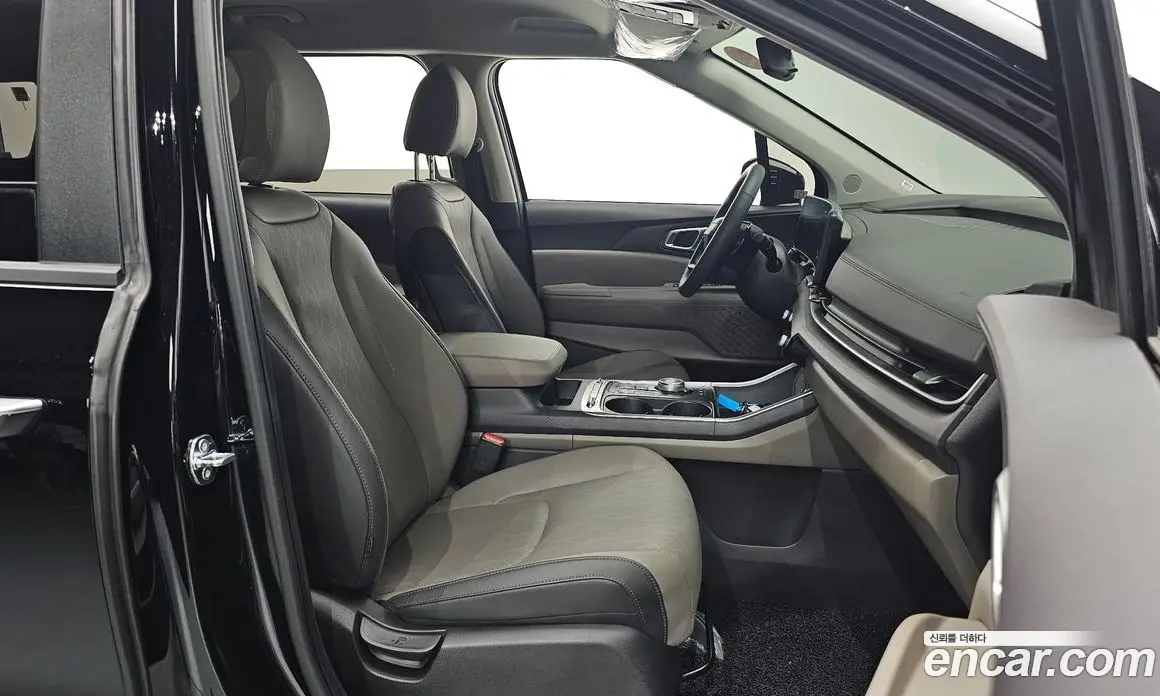 Kia Carnival 2025 2.2 автомат (гидро), фото 13 Kia Carnival 2025 2.2 автомат (гидро), фото 13