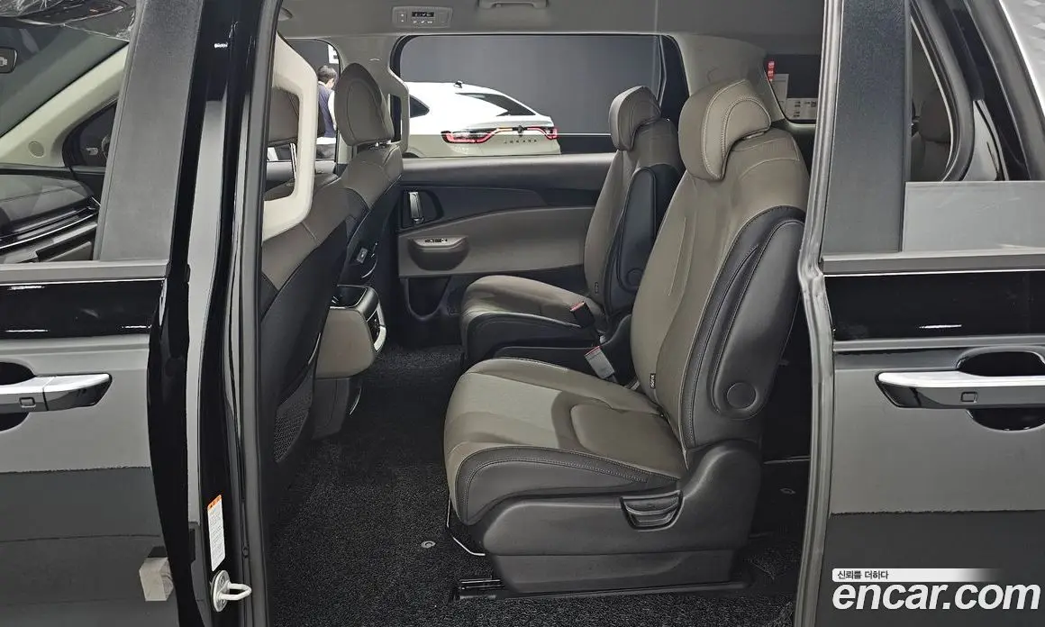 Kia Carnival 2025 2.2 автомат (гидро), фото 18 Kia Carnival 2025 2.2 автомат (гидро), фото 18