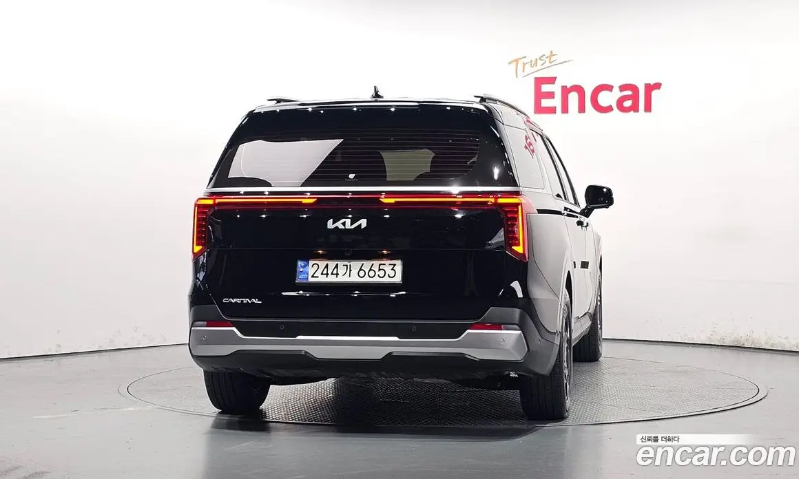 Kia Carnival 2025 2.2 автомат (гидро), фото 4 Kia Carnival 2025 2.2 автомат (гидро), фото 4