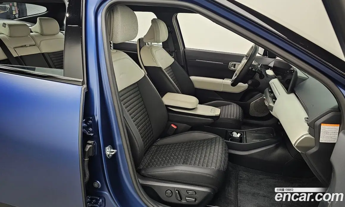 Kia EV4 2025 0.2 автомат (гидро), фото 15 Kia EV4 2025 0.2 автомат (гидро), фото 15