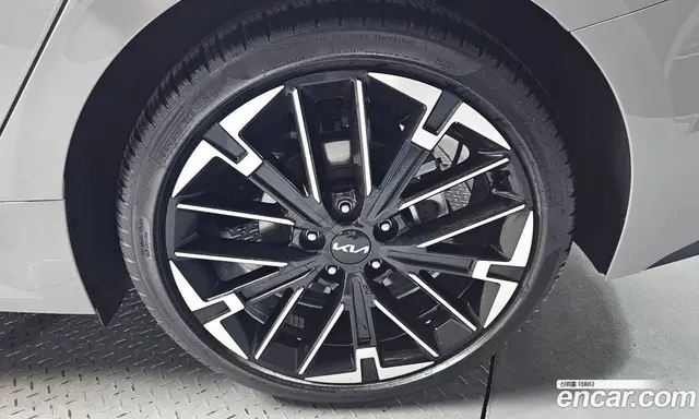 Kia K5 (Optima) 2025 1.6 автомат (гидро), миниатюра 7 Kia K5 (Optima) 2025 1.6 автомат (гидро), миниатюра 7