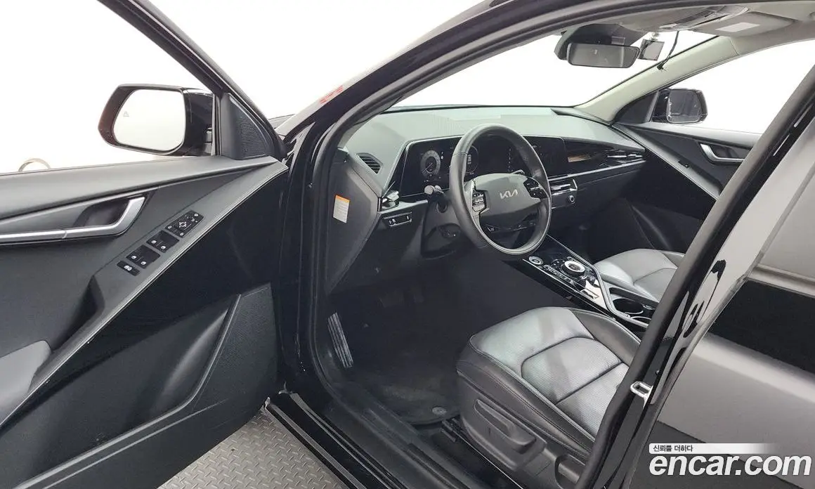 Kia Niro 2022 0.2 автомат (гидро), фото 13 Kia Niro 2022 0.2 автомат (гидро), фото 13