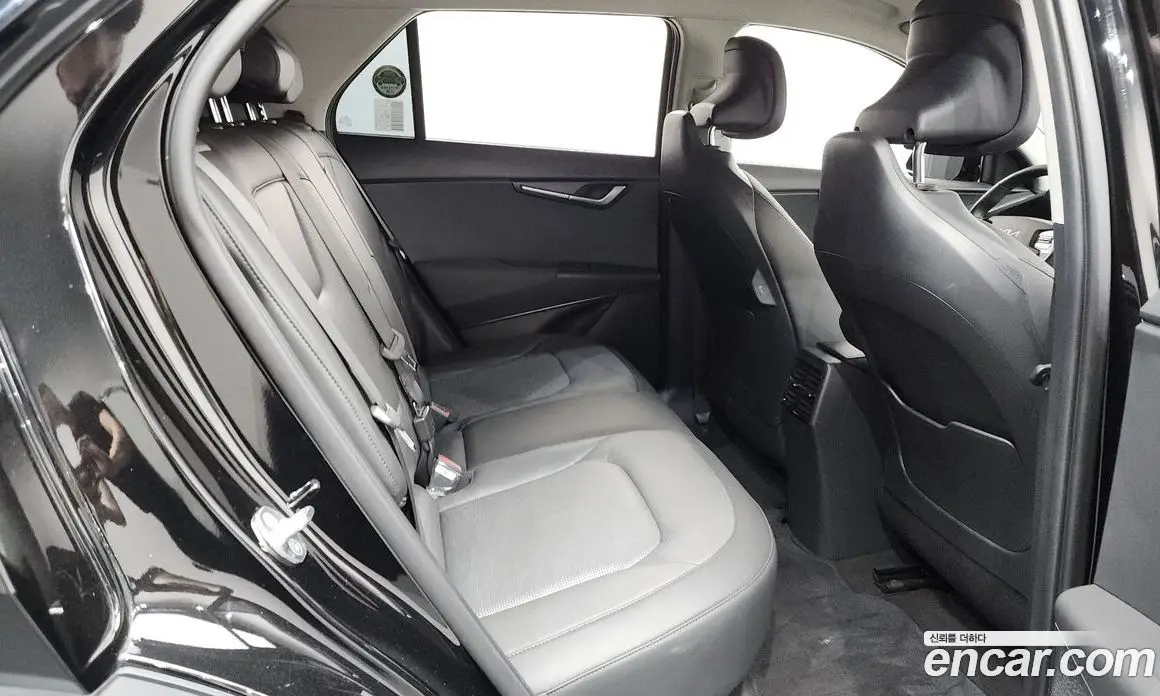 Kia Niro 2022 0.2 автомат (гидро), фото 17 Kia Niro 2022 0.2 автомат (гидро), фото 17