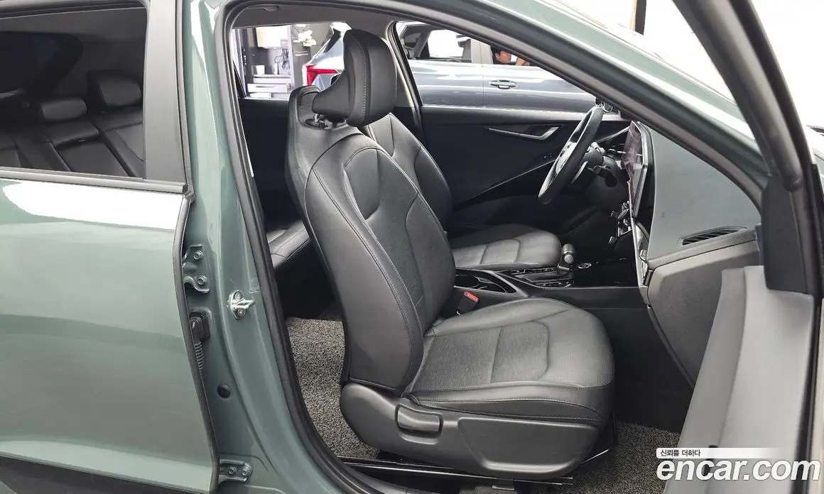 Kia Niro 2022 1.6 автомат (гидро), фото 16 Kia Niro 2022 1.6 автомат (гидро), фото 16